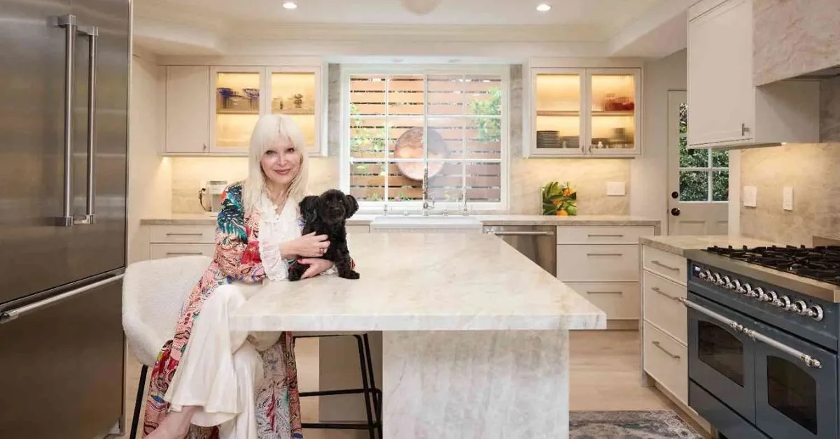 How to Choose Kitchen Cabinet Colors | Karamia Designs